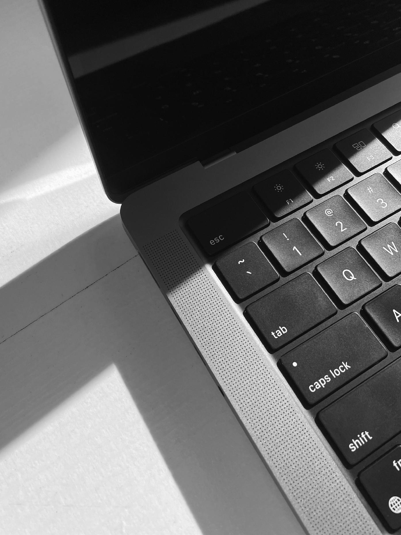 Как заблокировать ваш Mac с помощью сочетаний клавиш в 2024 году