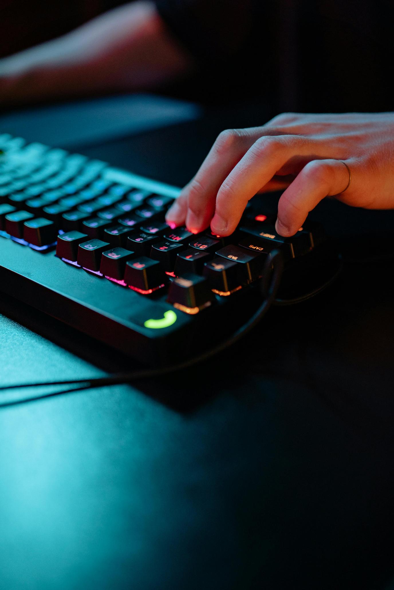 So steuern Sie die Beleuchtung Ihrer iBUYPOWER-Tastatur: Eine umfassende Anleitung