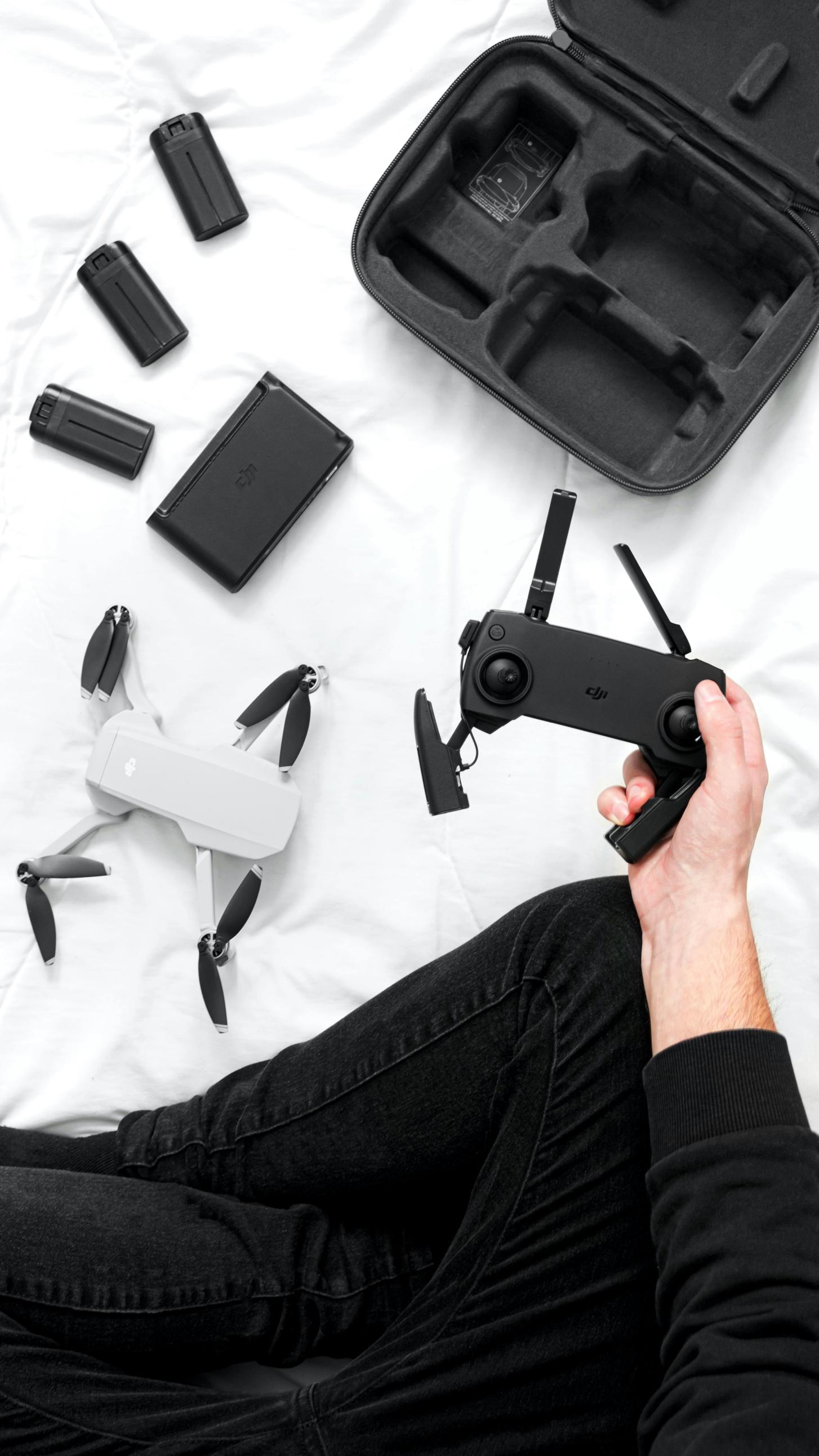Comment charger la manette DJI